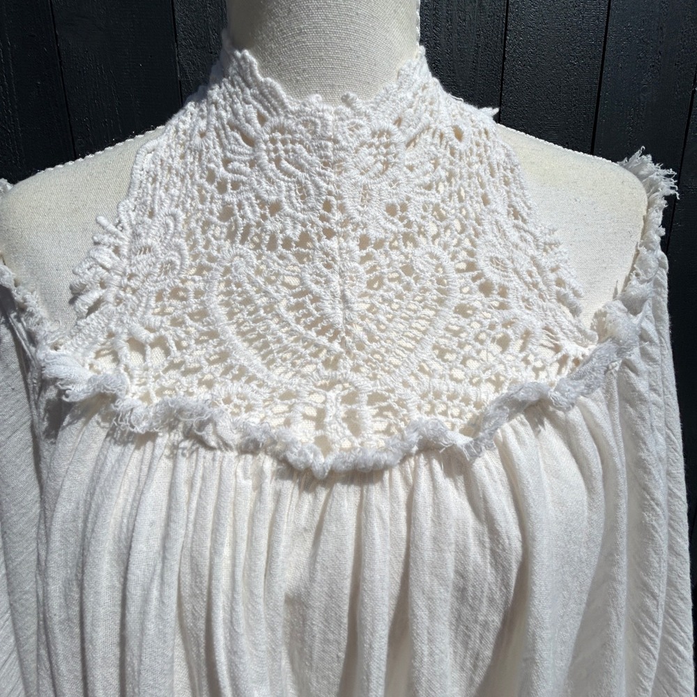 Free People Giving Us Sass Boho Crochet Dress M Cottage Oversize Mini Romantic - Picture 3 of 11